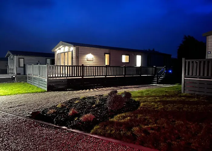 Stones Throw Lodge