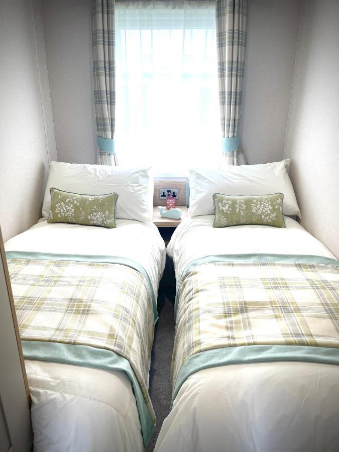 Stones Throw Apartment *